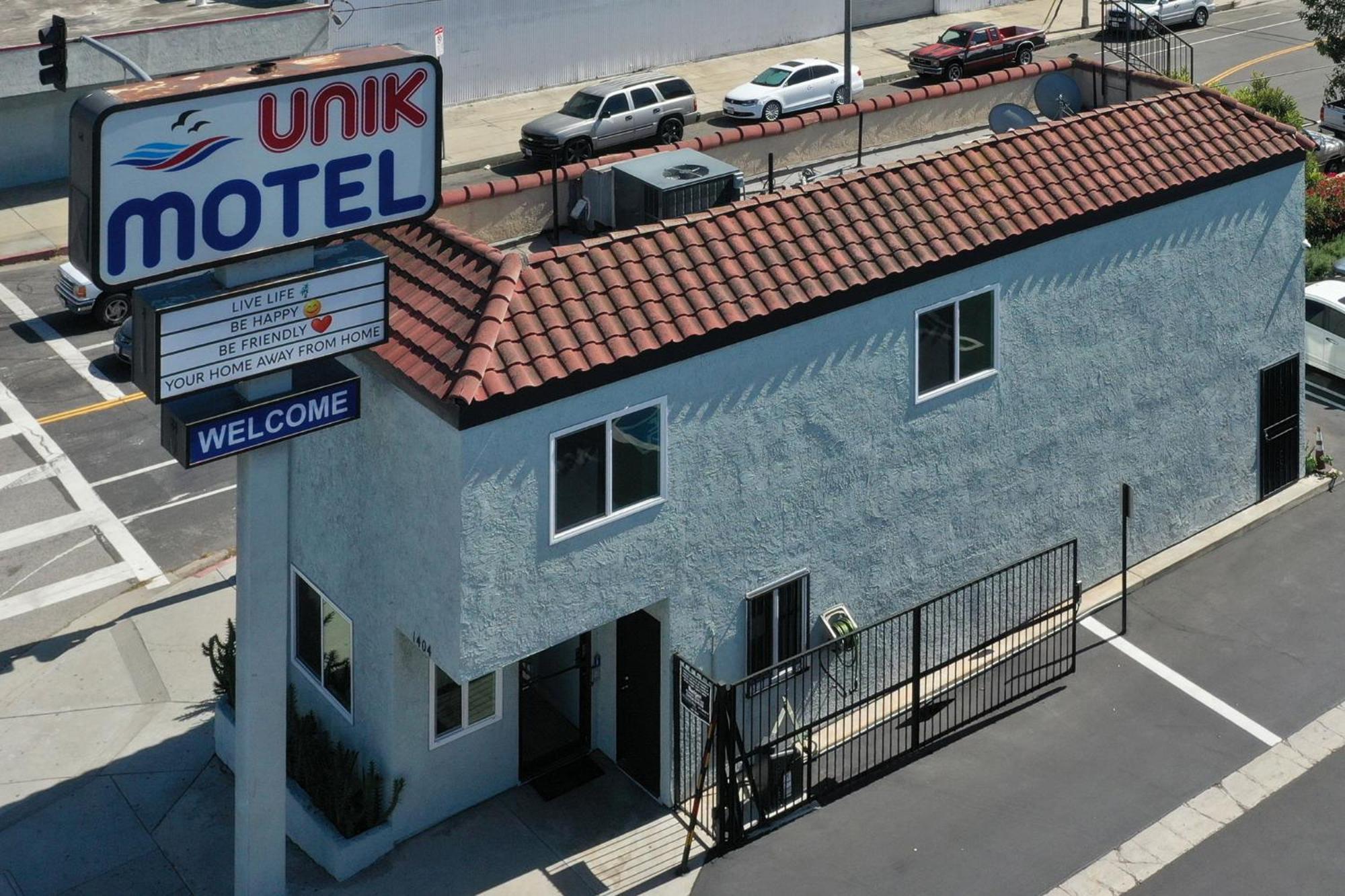 Unik Motel, Los Angeles